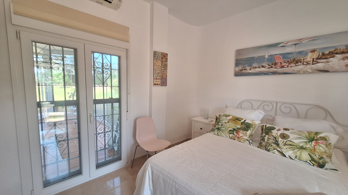 2 Bed Apartment for sale in Estepona Costa Del Sol, Málaga, Spain