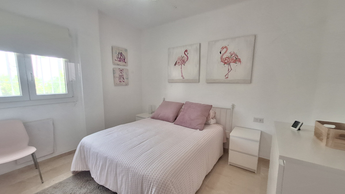 2 Bed Apartment for sale in Estepona Costa Del Sol, Málaga, Spain