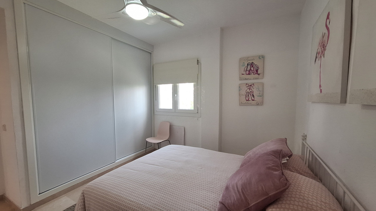 2 Bed Apartment for sale in Estepona Costa Del Sol, Málaga, Spain