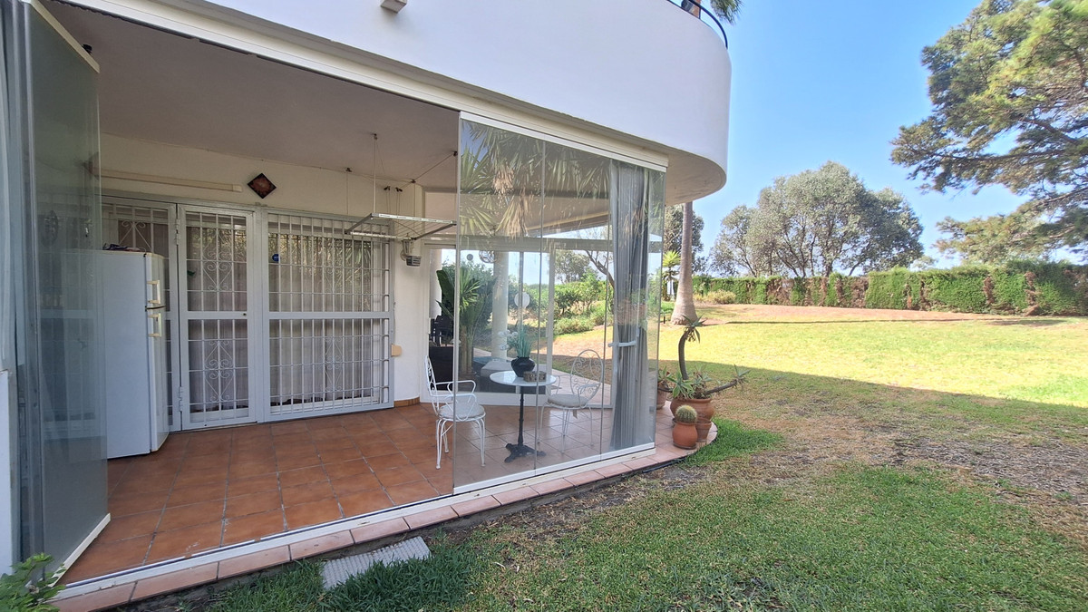 2 Bed Apartment for sale in Estepona Costa Del Sol, Málaga, Spain