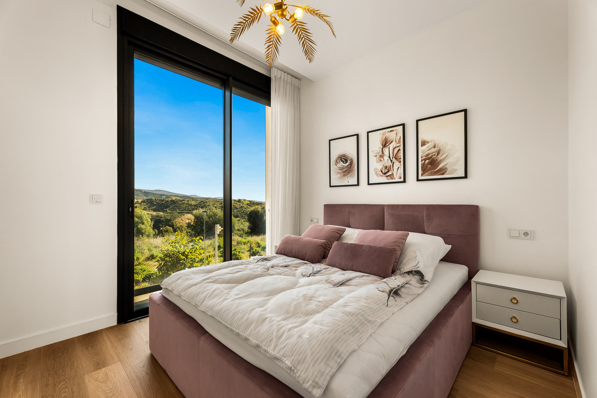 5 Bed Townhouse for sale in Río Real Costa Del Sol, Málaga, Spain