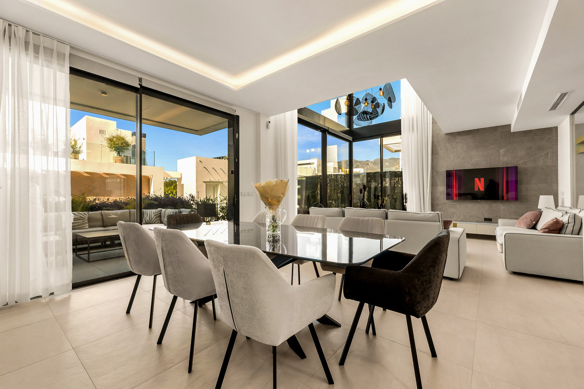 5 Bed Townhouse for sale in Río Real Costa Del Sol, Málaga, Spain