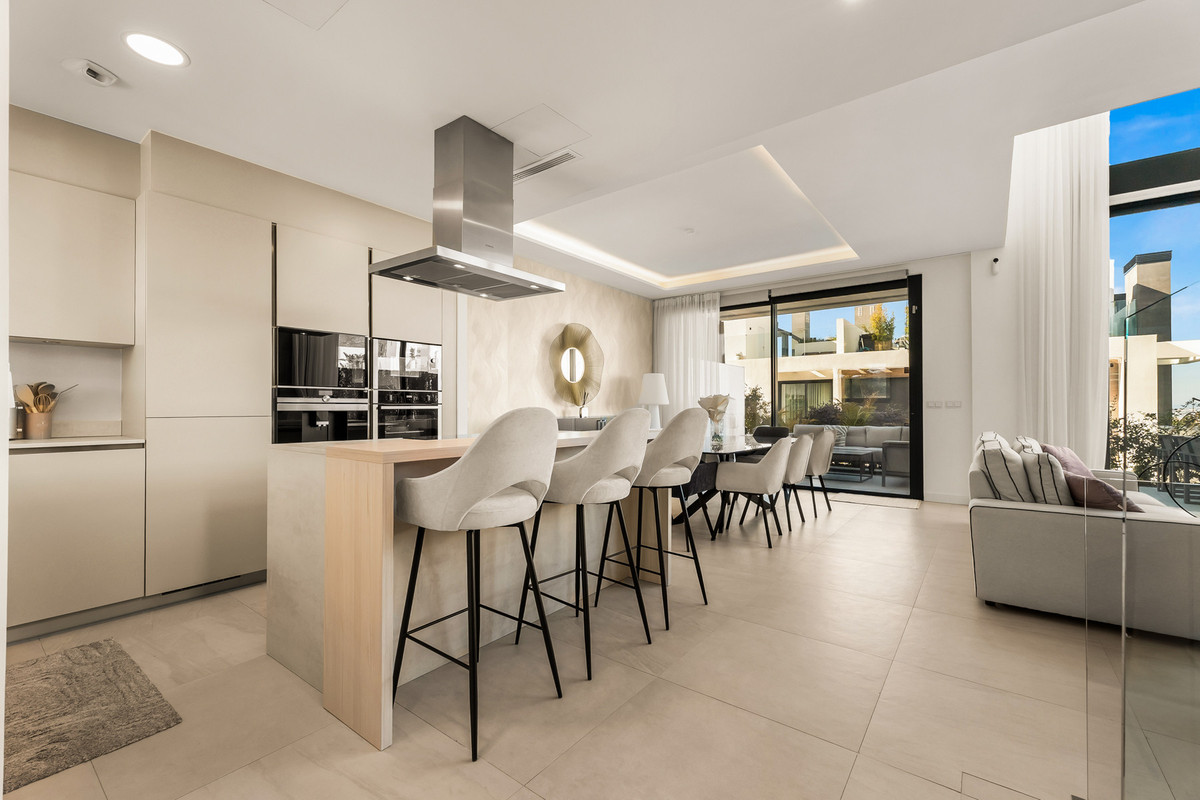 5 Bed Townhouse for sale in Río Real Costa Del Sol, Málaga, Spain