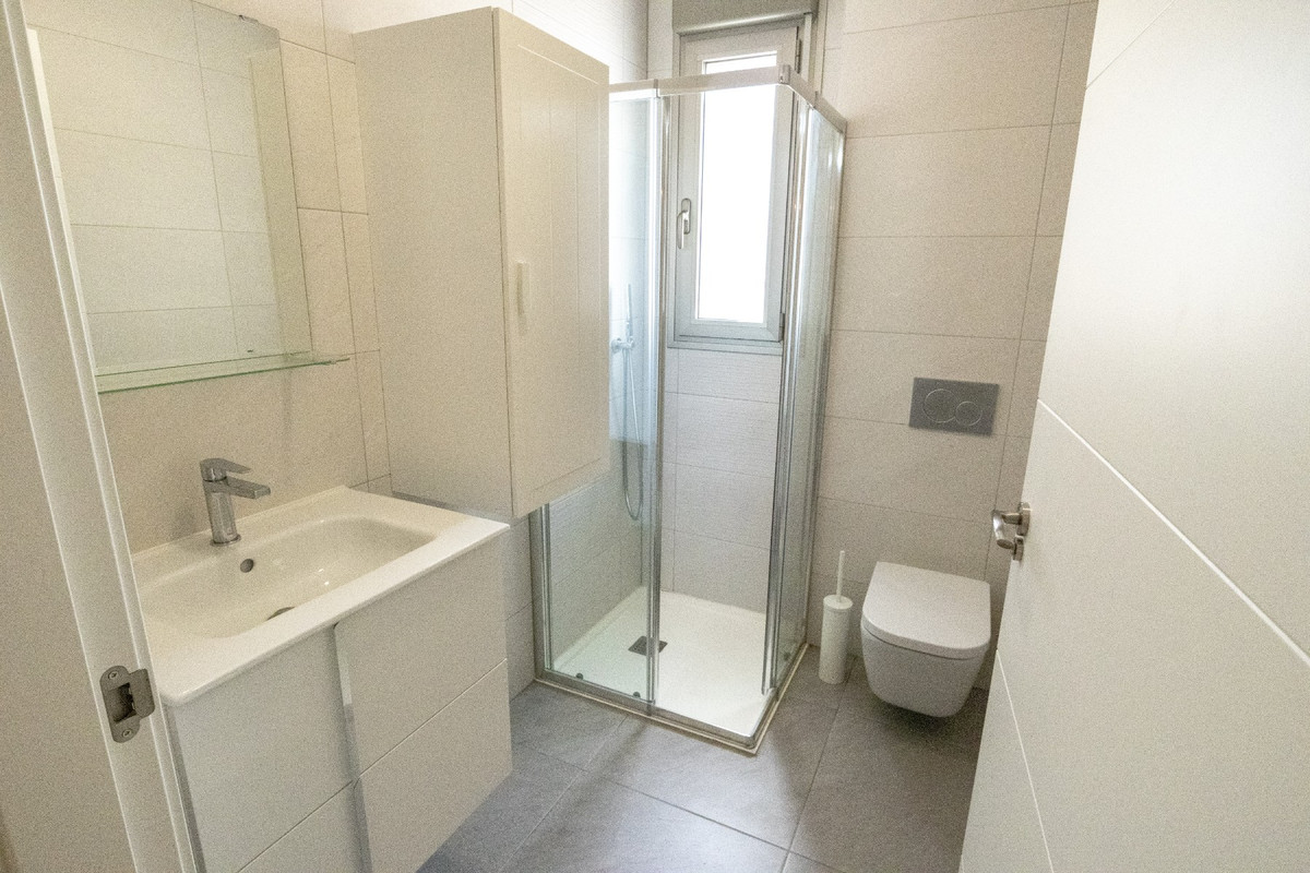Se vende Apartamento Planta Baja de 2 dormitorios en Costa Blanca, Alicante, España