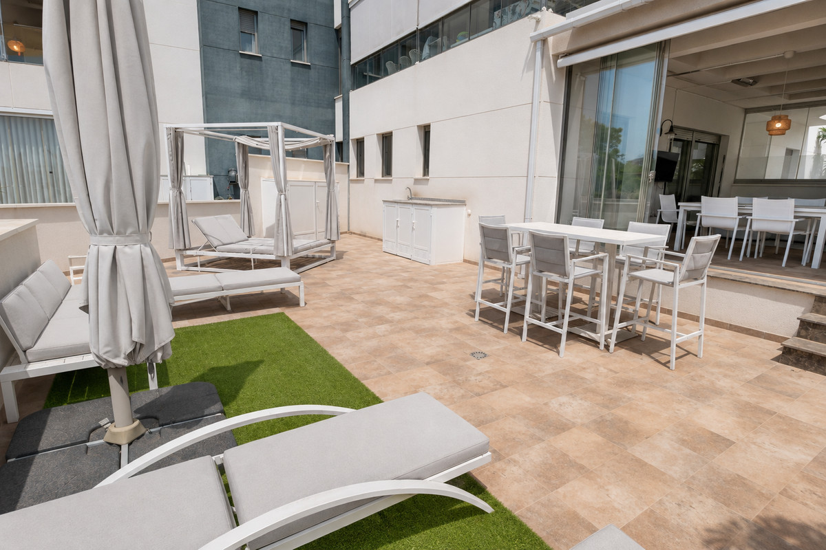 Se vende Apartamento Planta Baja de 2 dormitorios en Costa Blanca, Alicante, España
