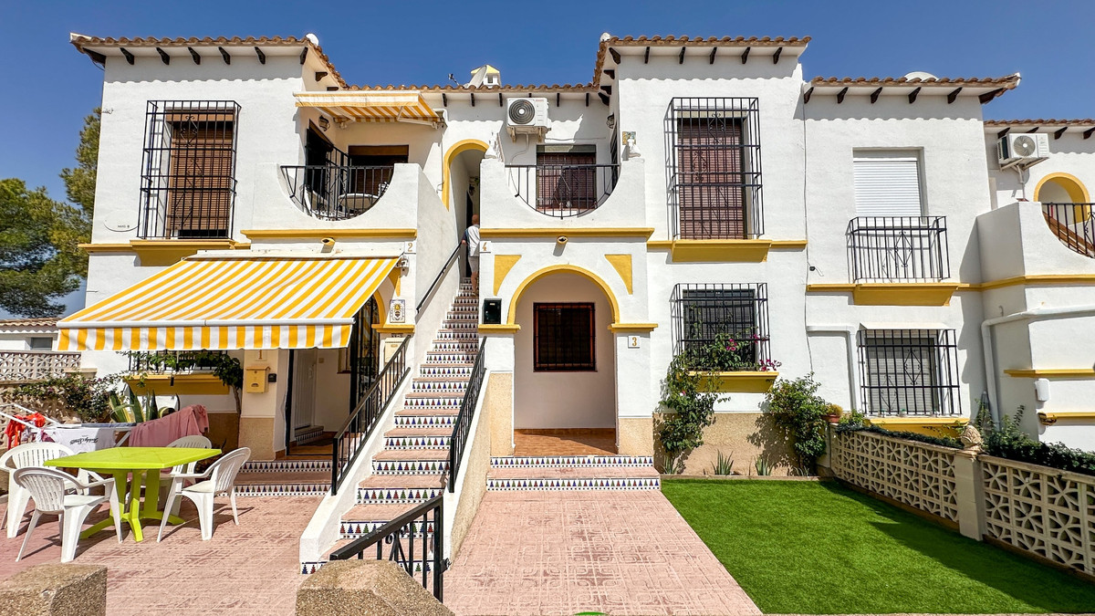 1 Bed Townhouse for sale in San Miguel De Salinas Costa Blanca, Alicante, Spain