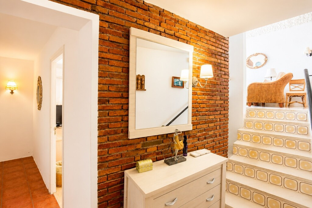 2 Bed Townhouse for sale in Estepona Costa Del Sol, Málaga, Spain