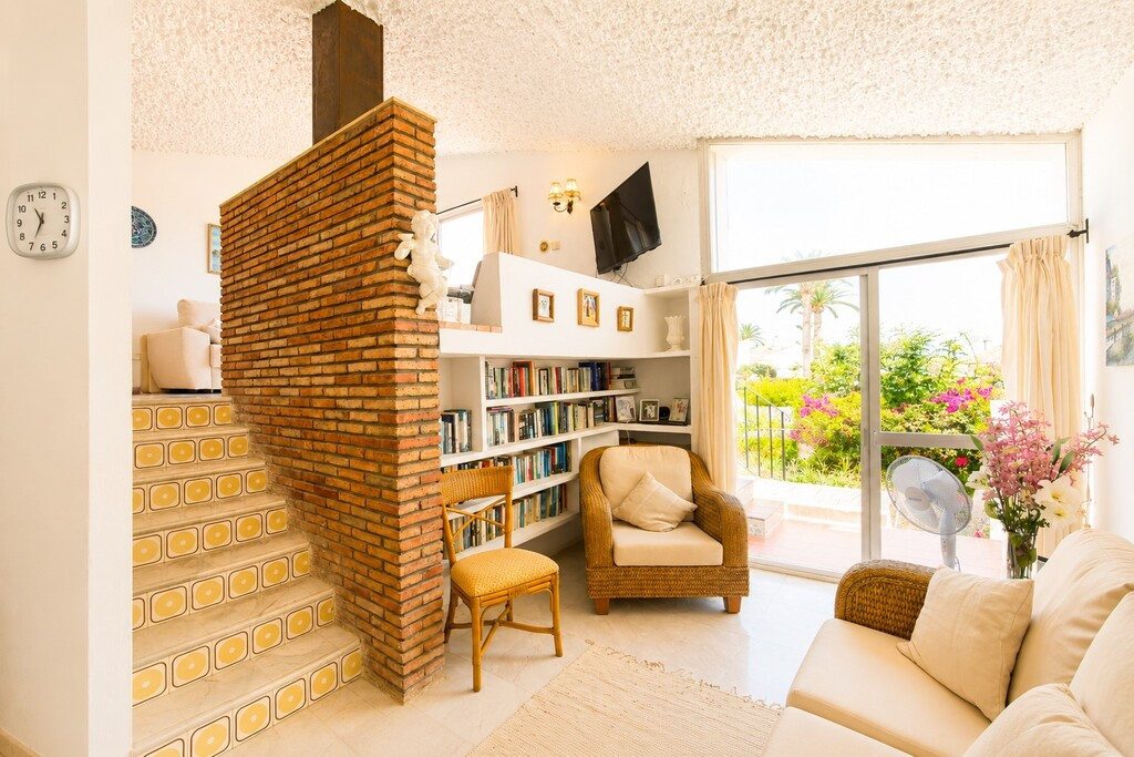 2 Bed Townhouse for sale in Estepona Costa Del Sol, Málaga, Spain