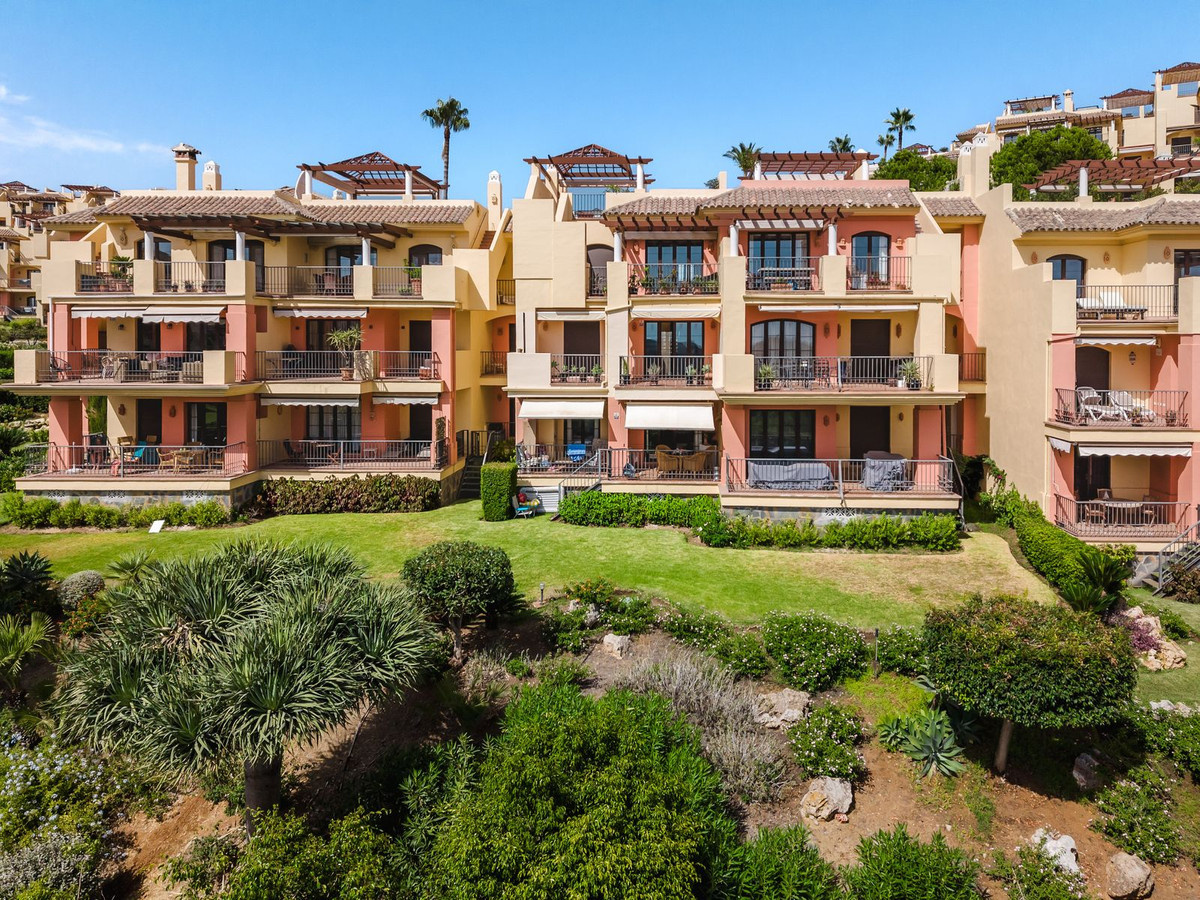 Se vende Apartamento Planta Media de 2 dormitorios en Costa Del Sol, Málaga, España