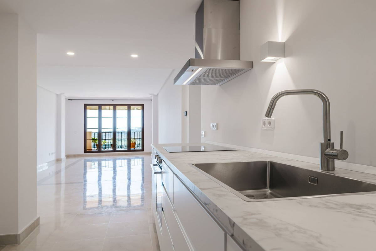 Se vende Apartamento Planta Media de 2 dormitorios en Costa Del Sol, Málaga, España