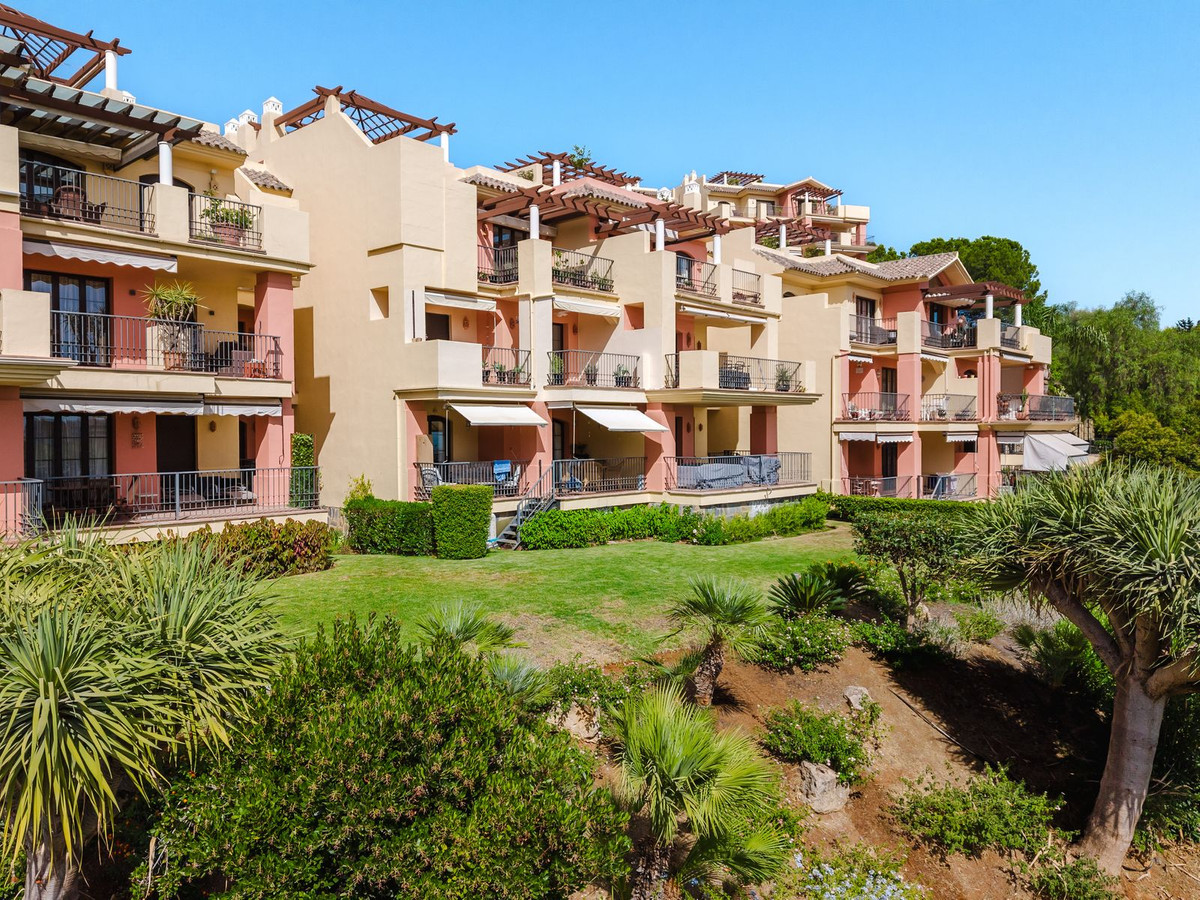 Se vende Apartamento Planta Media de 2 dormitorios en Costa Del Sol, Málaga, España