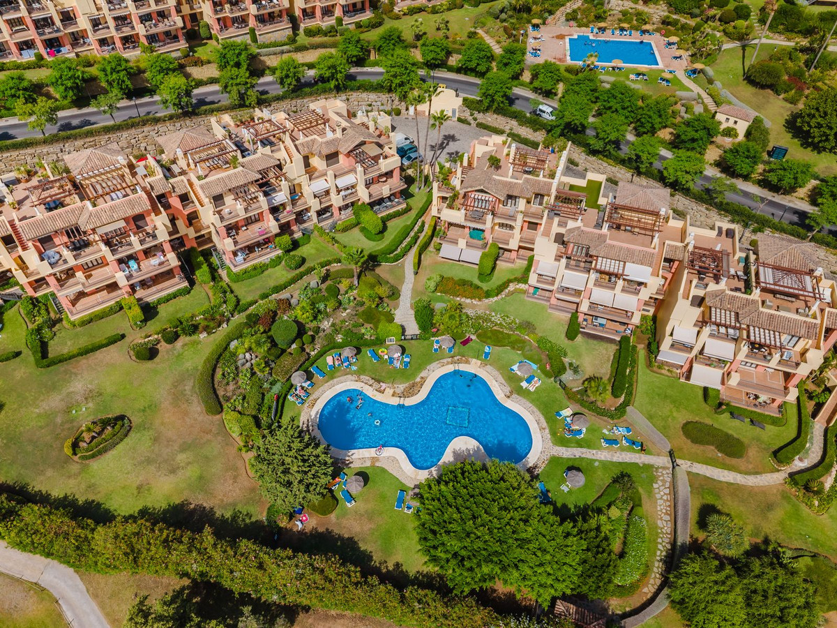 Se vende Apartamento Planta Media de 2 dormitorios en Costa Del Sol, Málaga, España