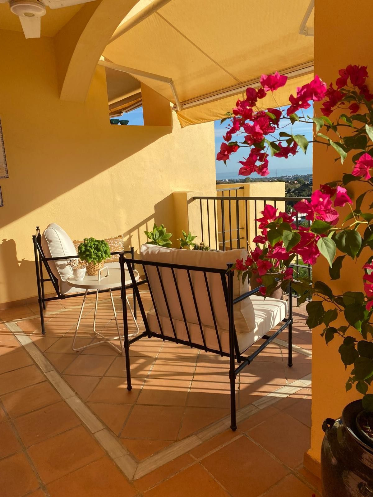 Se vende Apartamento Planta Media de 2 dormitorios en Costa Del Sol, Málaga, España