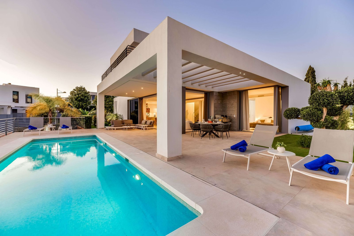 3 Bed Townhouse for sale in Cancelada Costa Del Sol, Málaga, Spain