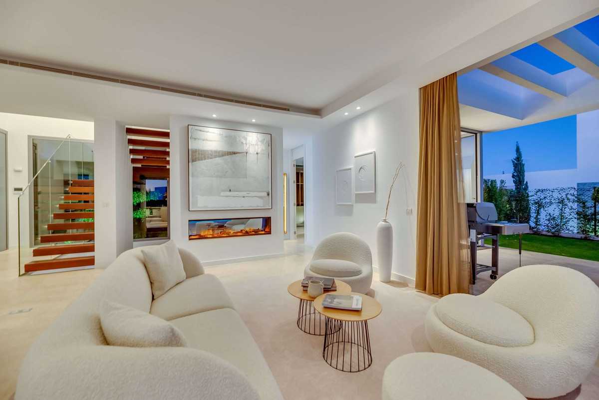 3 Bed Townhouse for sale in Cancelada Costa Del Sol, Málaga, Spain