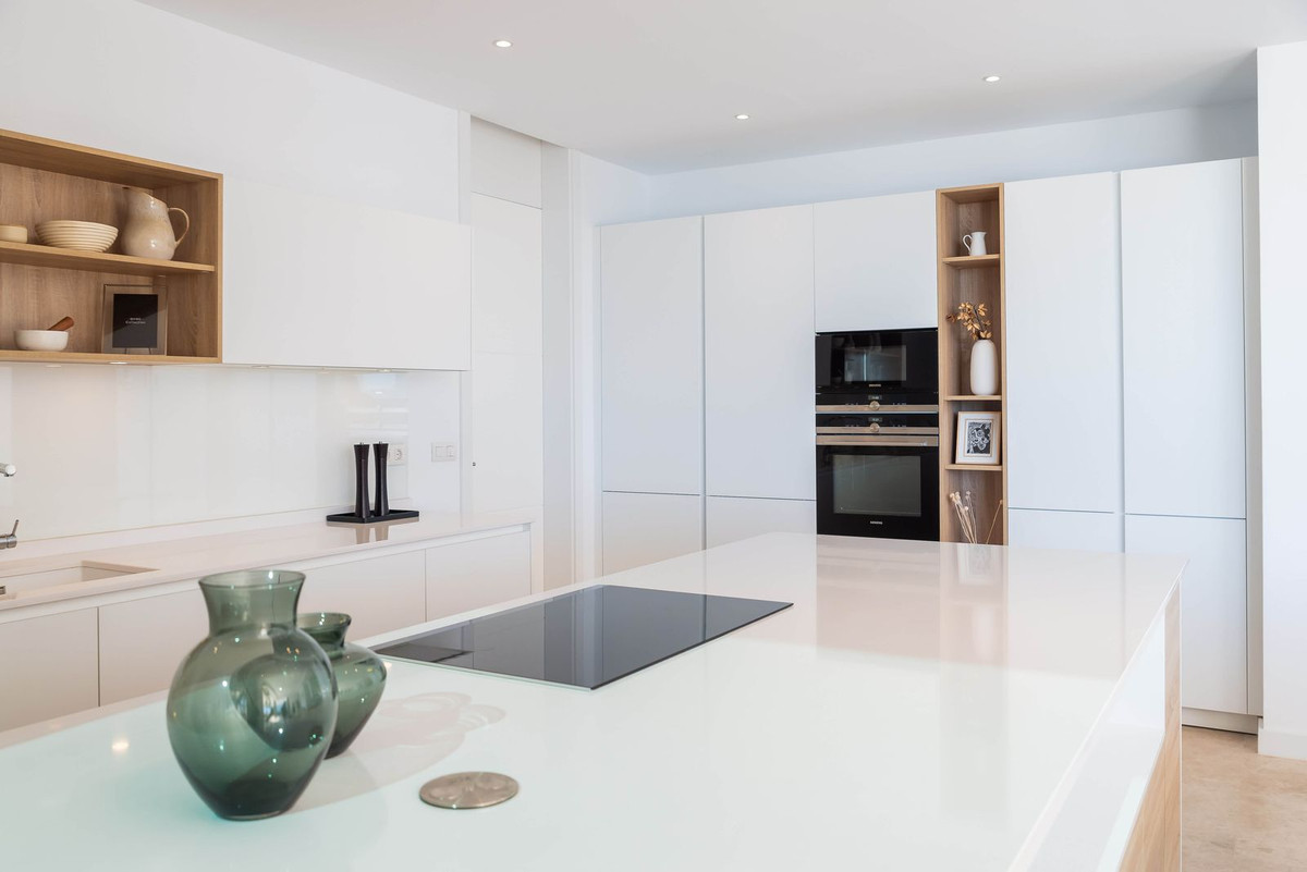 3 Bed Townhouse for sale in Cancelada Costa Del Sol, Málaga, Spain