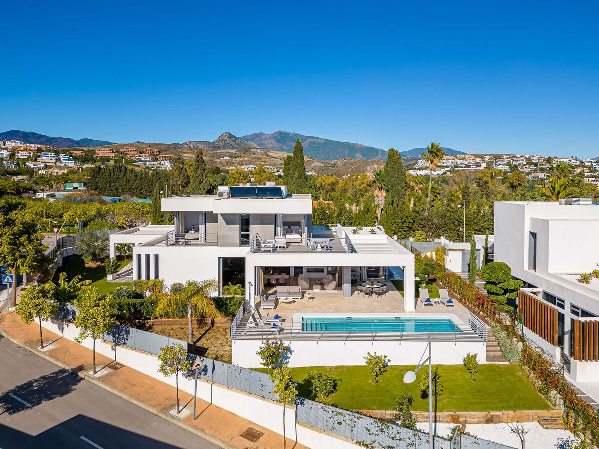 3 Bed Townhouse for sale in Cancelada Costa Del Sol, Málaga, Spain