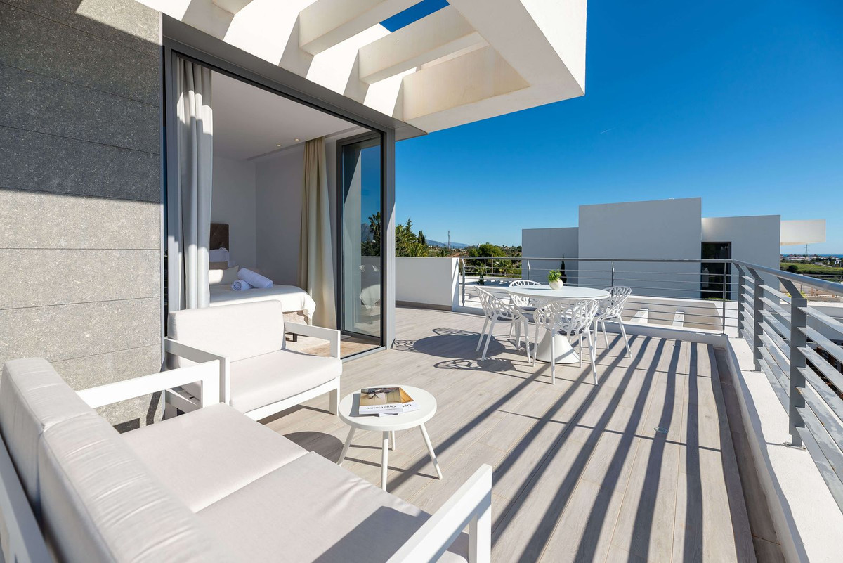 3 Bed Townhouse for sale in Cancelada Costa Del Sol, Málaga, Spain