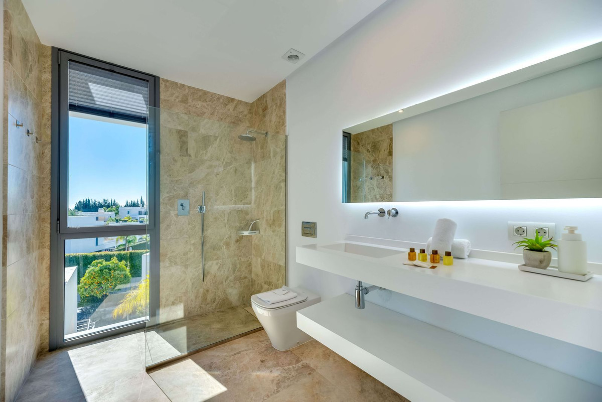 3 Bed Townhouse for sale in Cancelada Costa Del Sol, Málaga, Spain
