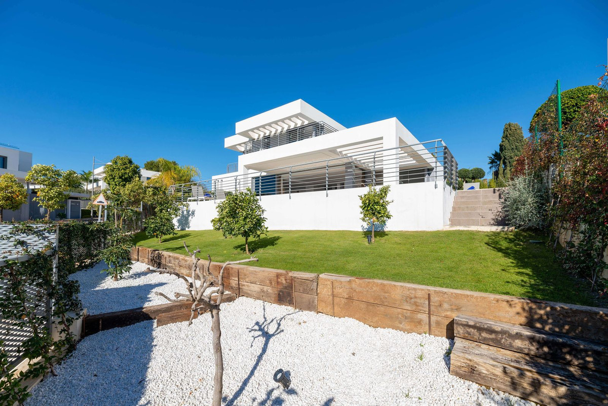 3 Bed Townhouse for sale in Cancelada Costa Del Sol, Málaga, Spain
