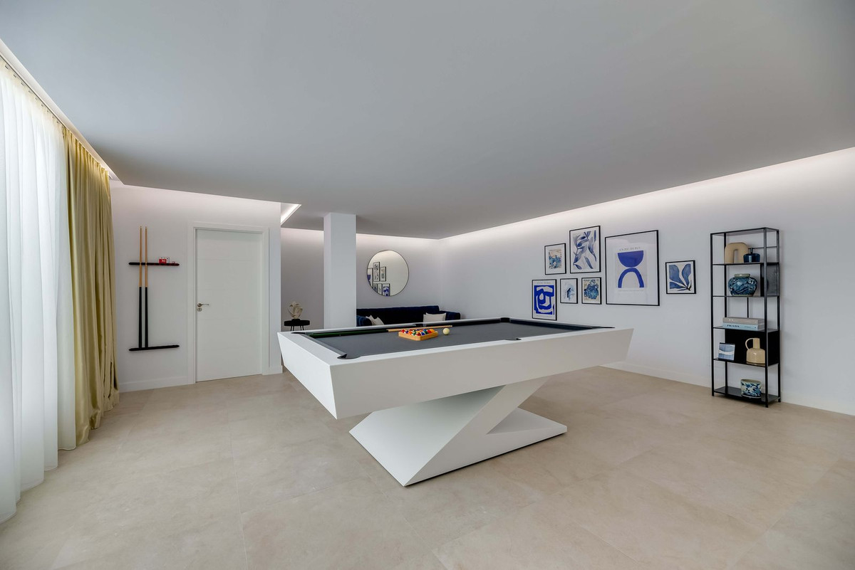 3 Bed Townhouse for sale in Cancelada Costa Del Sol, Málaga, Spain