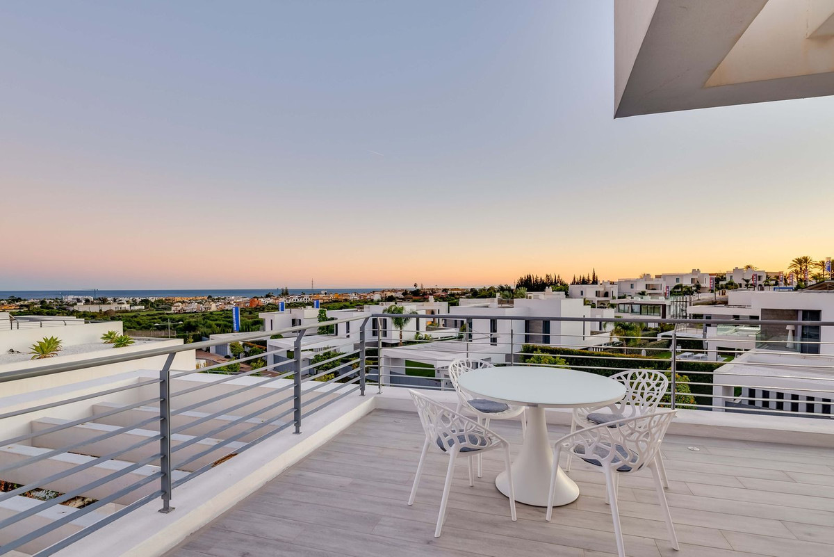 3 Bed Townhouse for sale in Cancelada Costa Del Sol, Málaga, Spain