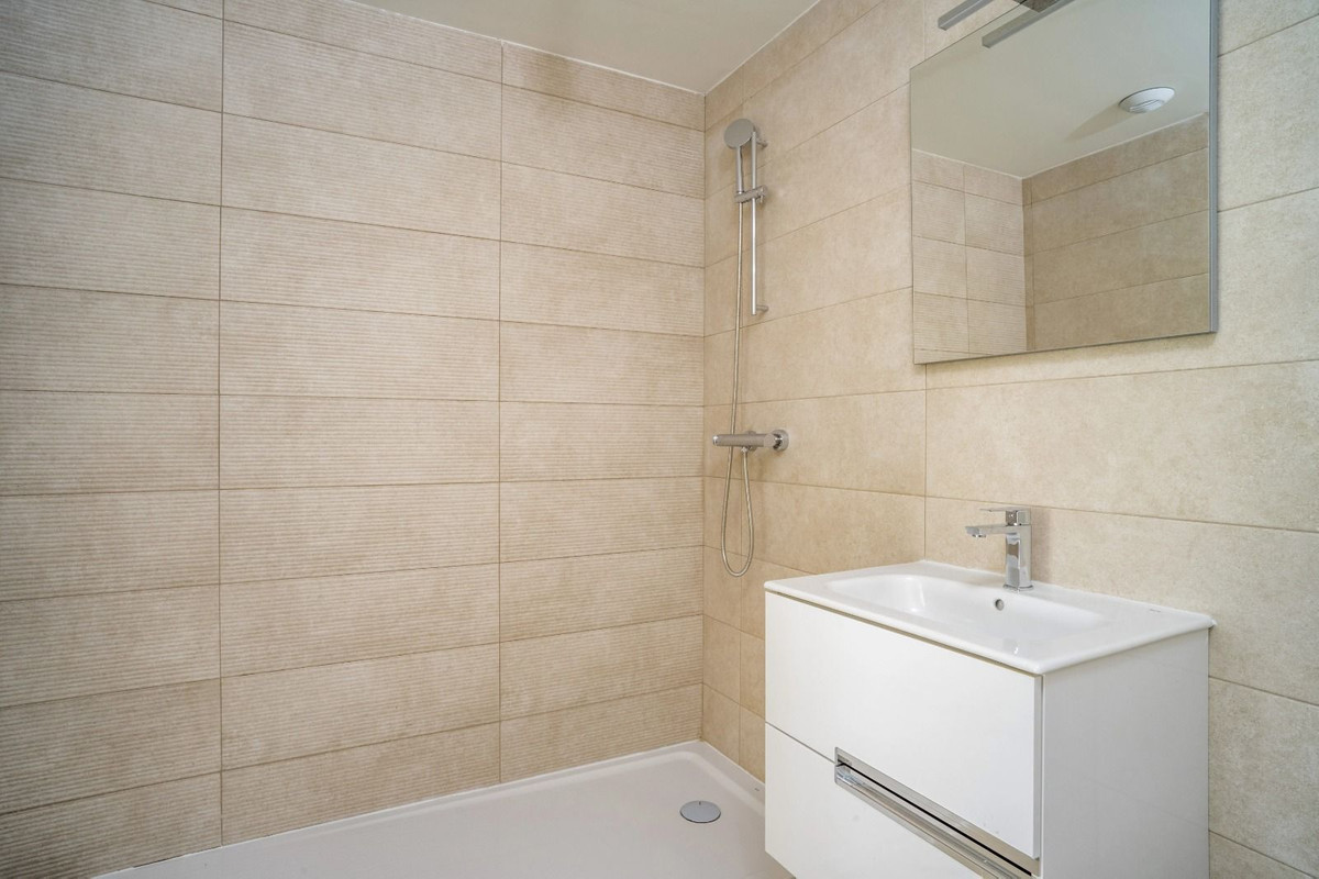 2 Bed Apartment for sale in Torremolinos Costa Del Sol, Málaga, Spain