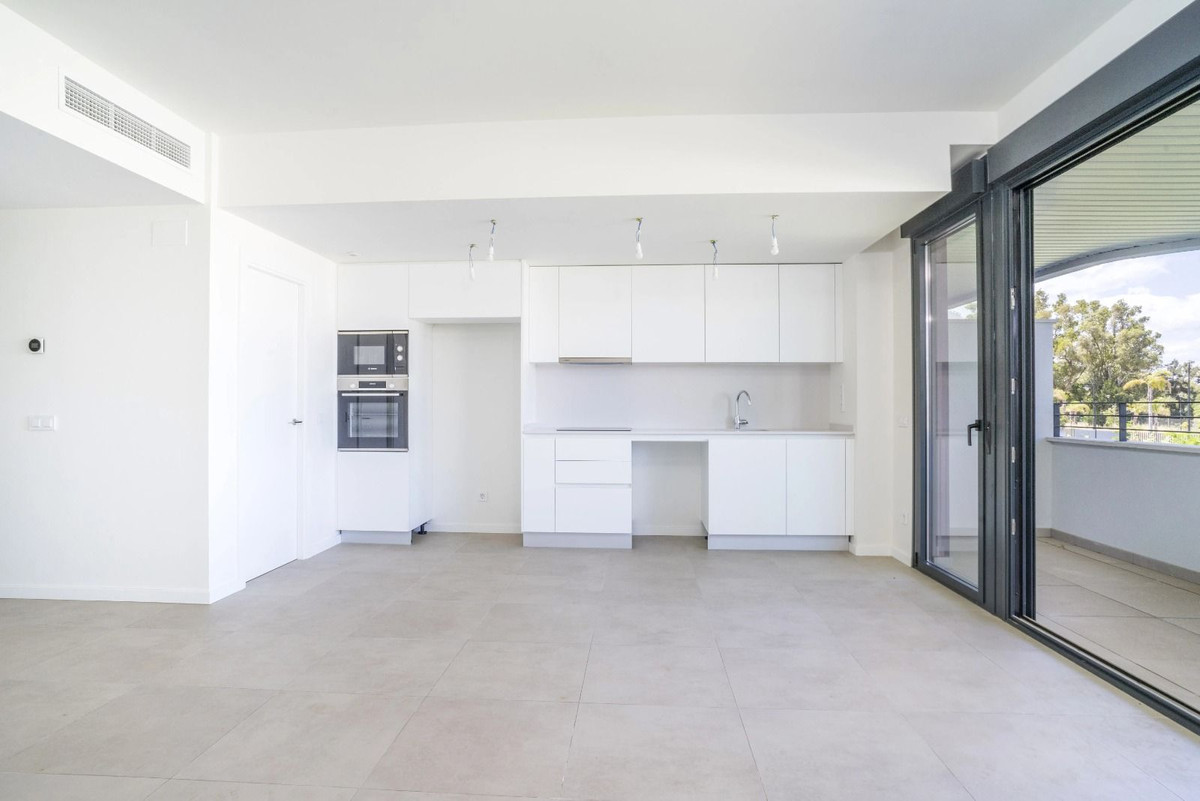 2 Bed Apartment for sale in Torremolinos Costa Del Sol, Málaga, Spain