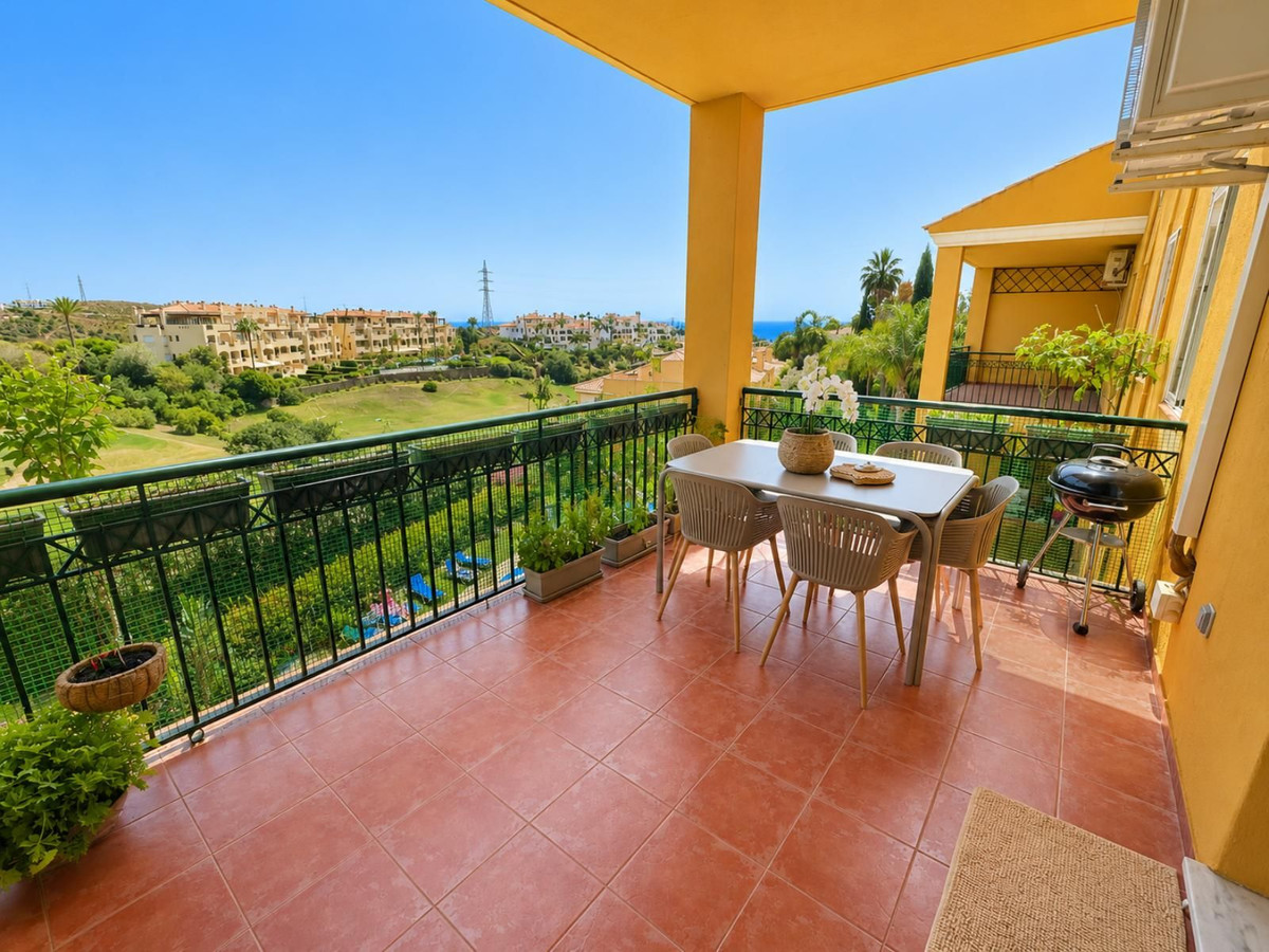 Se vende Apartamento Planta Media de 3 dormitorios en Costa Del Sol, Málaga, España