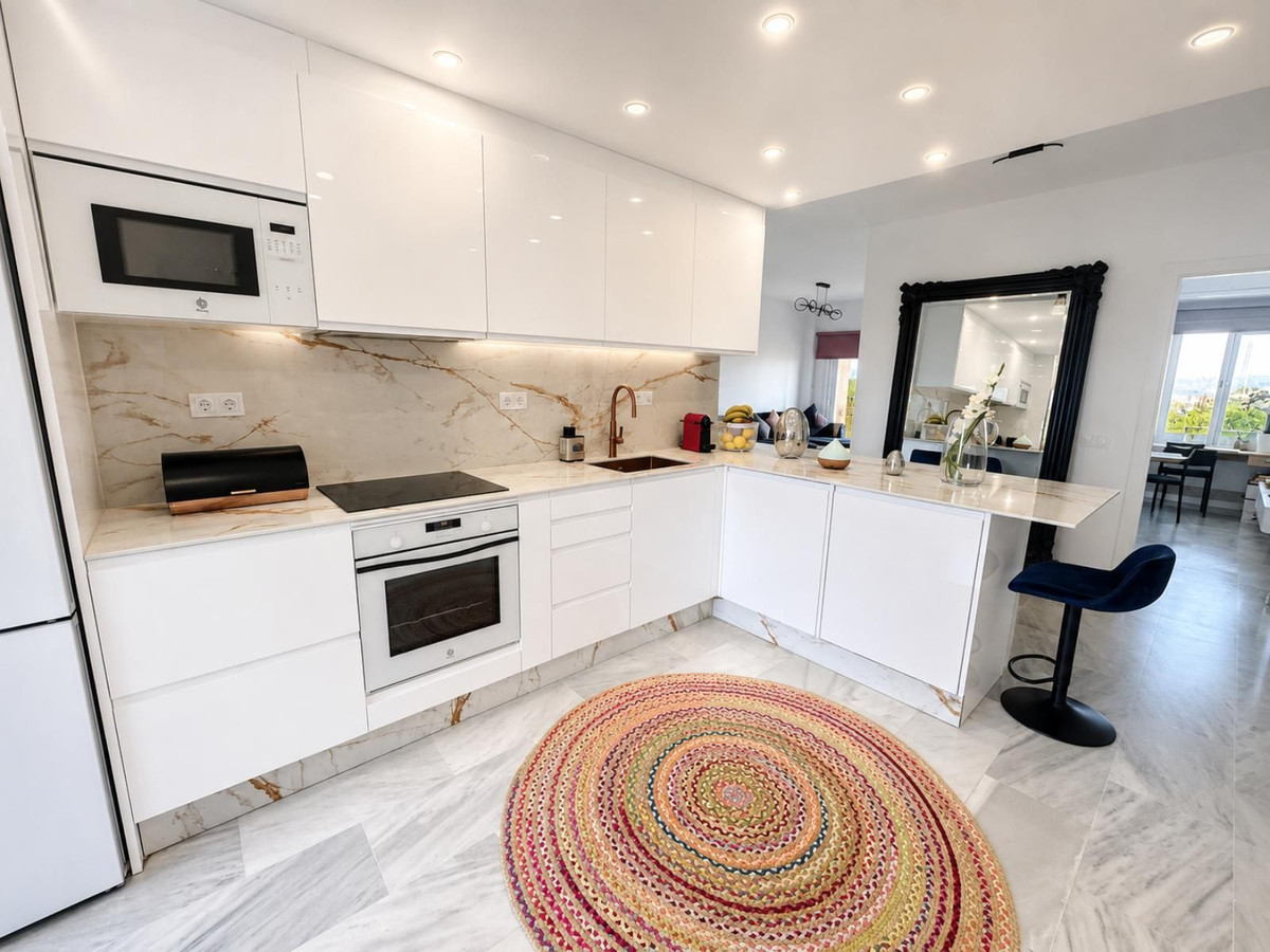 Se vende Apartamento Planta Media de 3 dormitorios en Costa Del Sol, Málaga, España