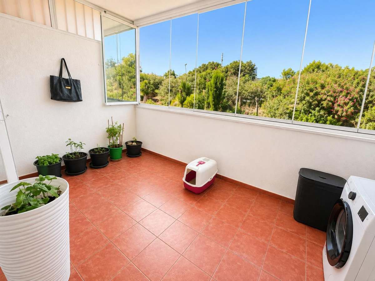 Se vende Apartamento Planta Media de 3 dormitorios en Costa Del Sol, Málaga, España