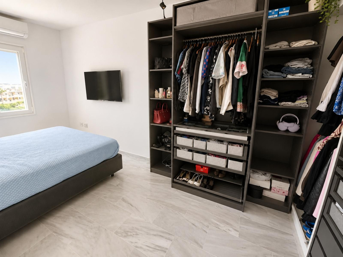 Se vende Apartamento Planta Media de 3 dormitorios en Costa Del Sol, Málaga, España