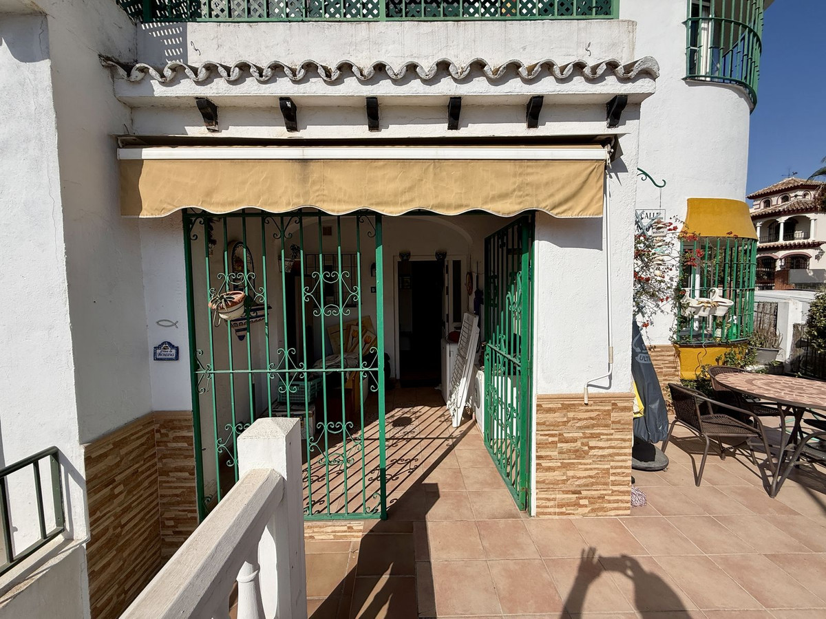Se vende Pareada de 3 dormitorios en Costa Del Sol, Málaga, España