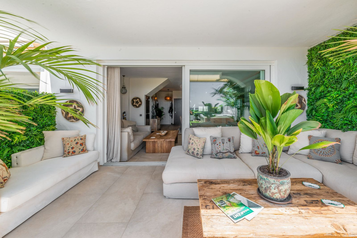 4 Bed Townhouse for sale in Las Chapas Costa Del Sol, Málaga, Spain