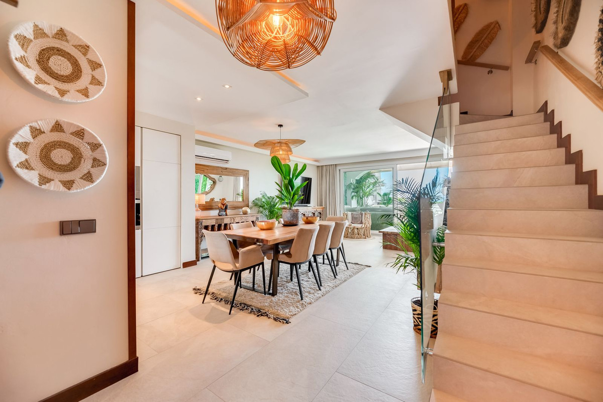 4 Bed Townhouse for sale in Las Chapas Costa Del Sol, Málaga, Spain
