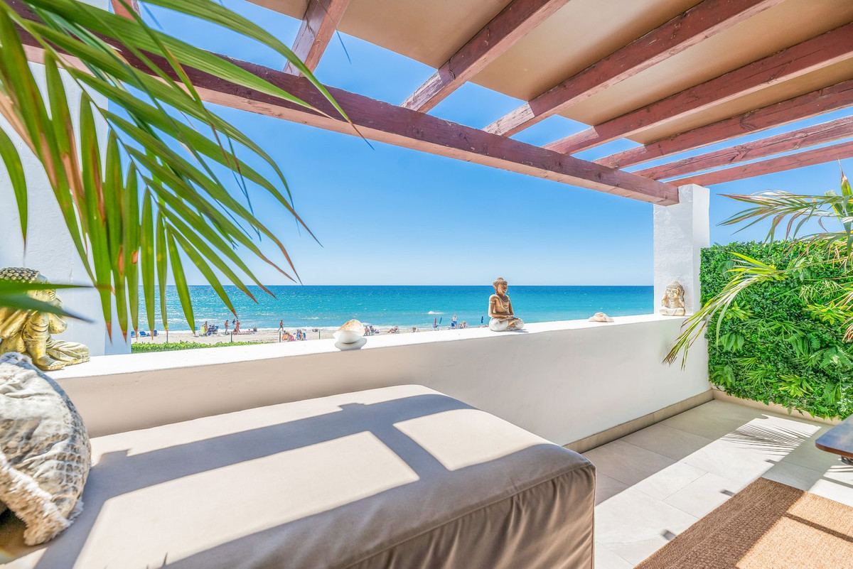 4 Bed Townhouse for sale in Las Chapas Costa Del Sol, Málaga, Spain