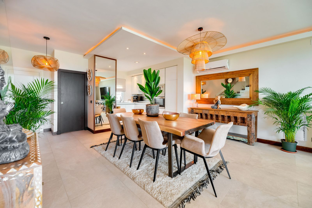 4 Bed Townhouse for sale in Las Chapas Costa Del Sol, Málaga, Spain