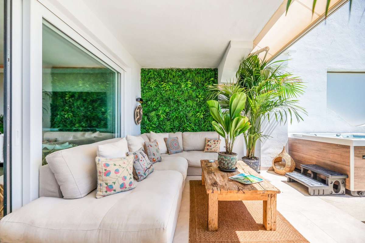 4 Bed Townhouse for sale in Las Chapas Costa Del Sol, Málaga, Spain