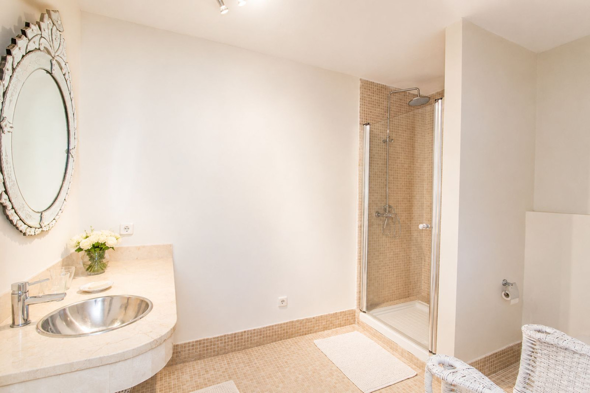 4 Bed Townhouse for sale in La Quinta Costa Del Sol, Málaga, Spain