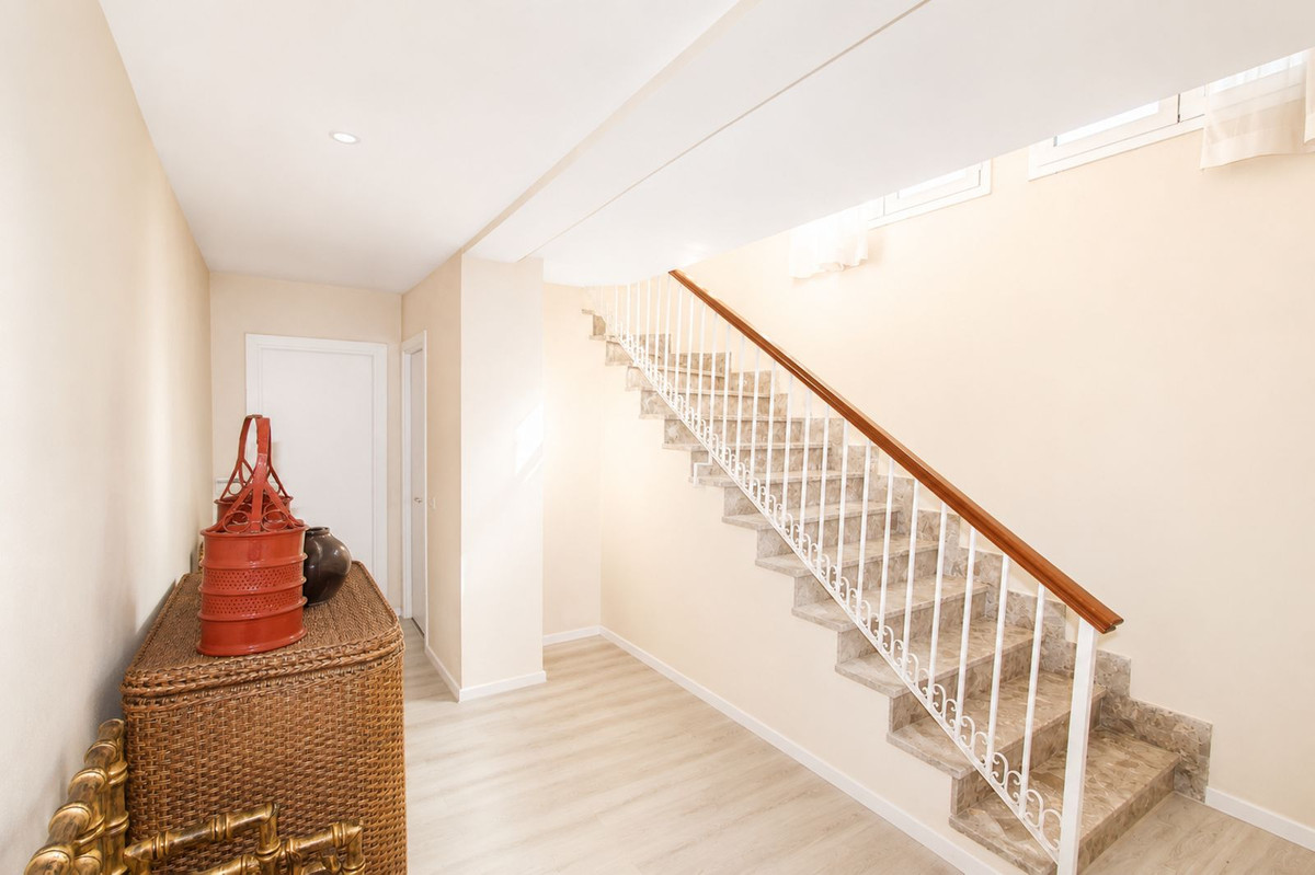 4 Bed Townhouse for sale in La Quinta Costa Del Sol, Málaga, Spain