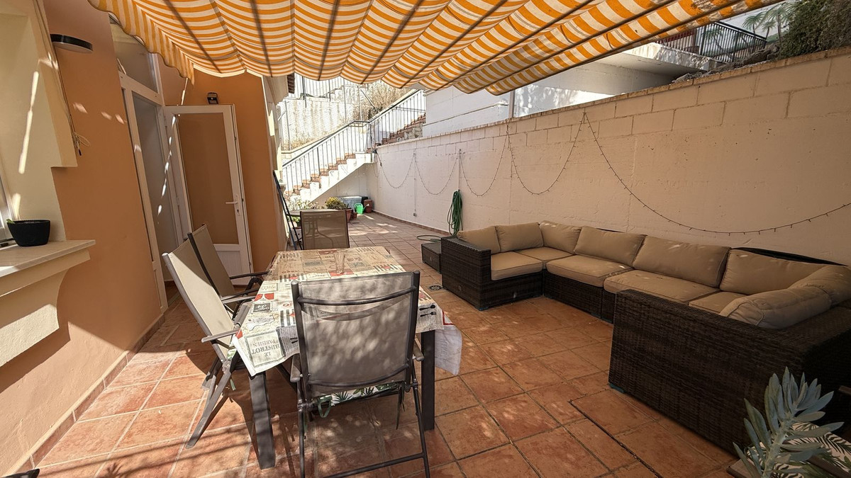 Se vende Villa - Chalet de 4 dormitorios en Costa Del Sol, Málaga, España