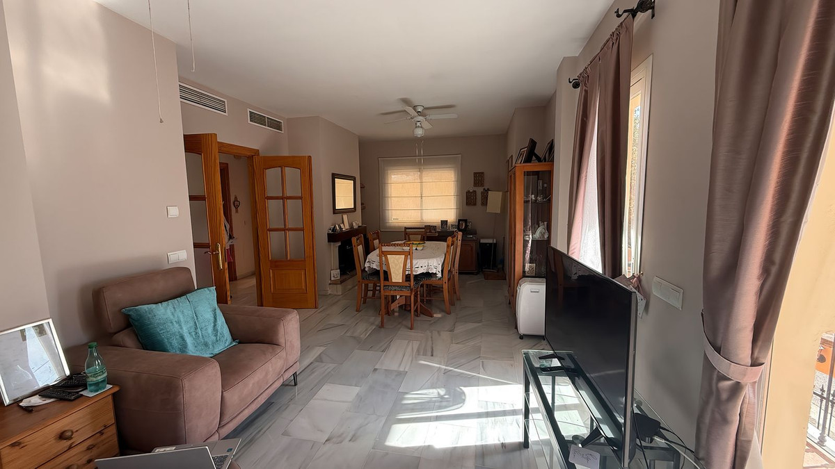 Se vende Villa - Chalet de 4 dormitorios en Costa Del Sol, Málaga, España