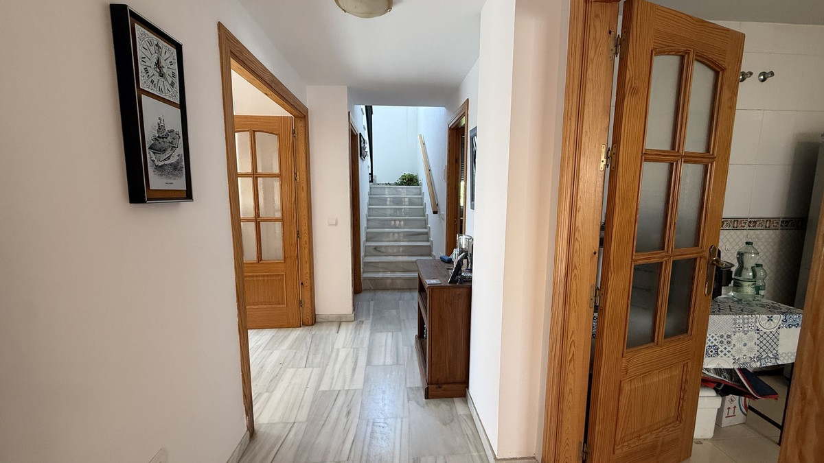 Se vende Villa - Chalet de 4 dormitorios en Costa Del Sol, Málaga, España