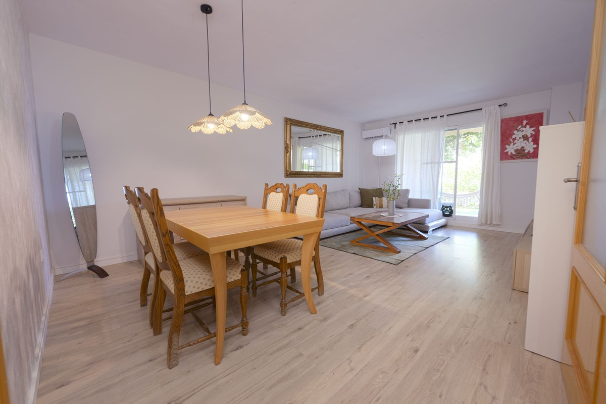 Se vende Apartamento Planta Baja de 2 dormitorios en Costa Del Sol, Málaga, España