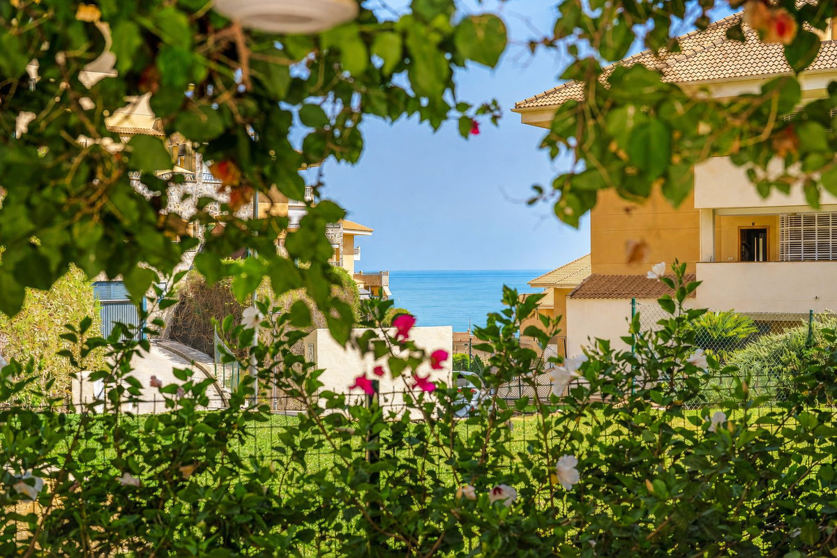 Se vende Apartamento Planta Baja de 2 dormitorios en Costa Del Sol, Málaga, España