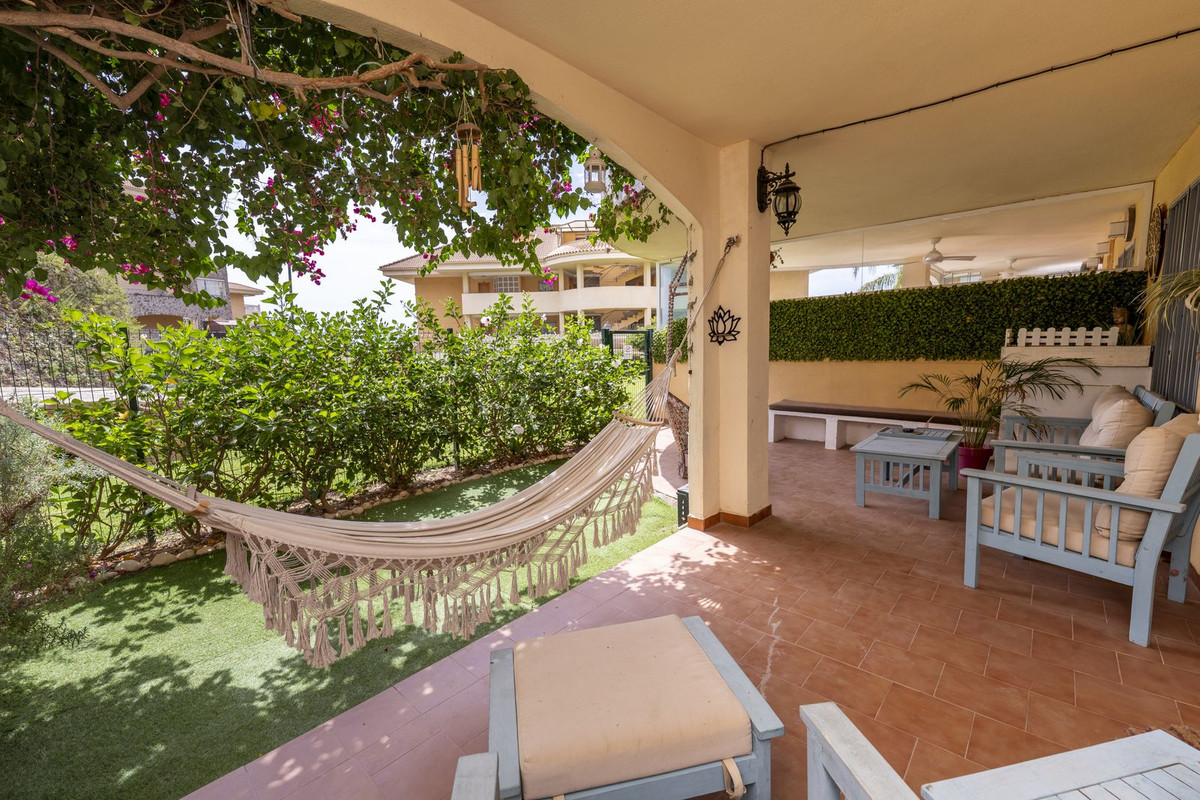 Se vende Apartamento Planta Baja de 2 dormitorios en Costa Del Sol, Málaga, España
