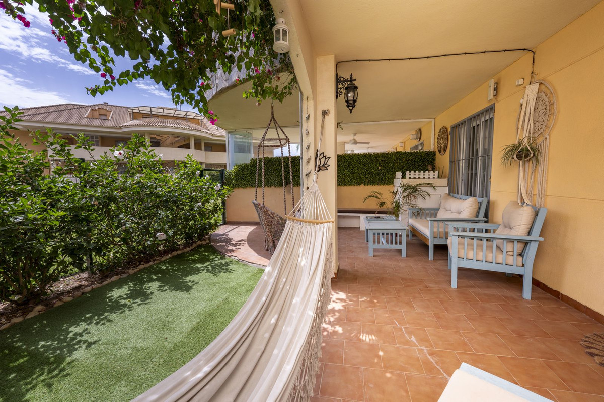 Se vende Apartamento Planta Baja de 2 dormitorios en Costa Del Sol, Málaga, España