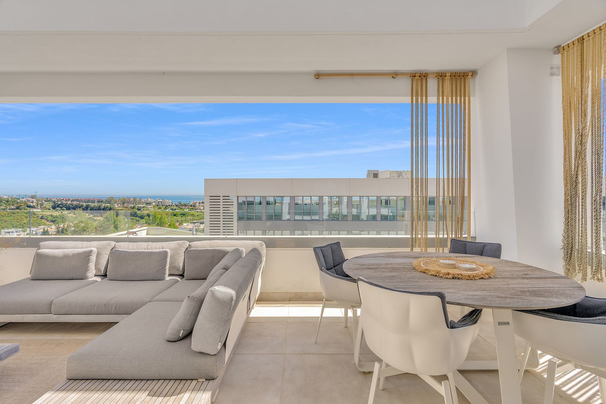 Se vende Apartamento en Planta Última de 2 dormitorios en Costa Del Sol, Málaga, España