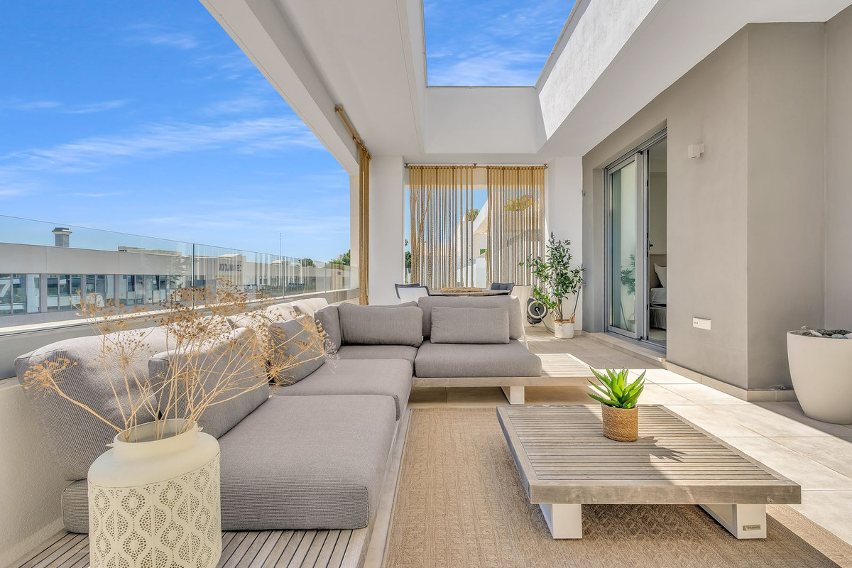 Se vende Apartamento en Planta Última de 2 dormitorios en Costa Del Sol, Málaga, España