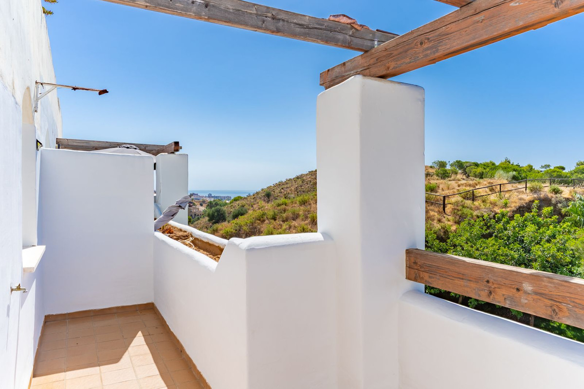 Se vende Apartamento Planta Media de 2 dormitorios en Costa Del Sol, Málaga, España